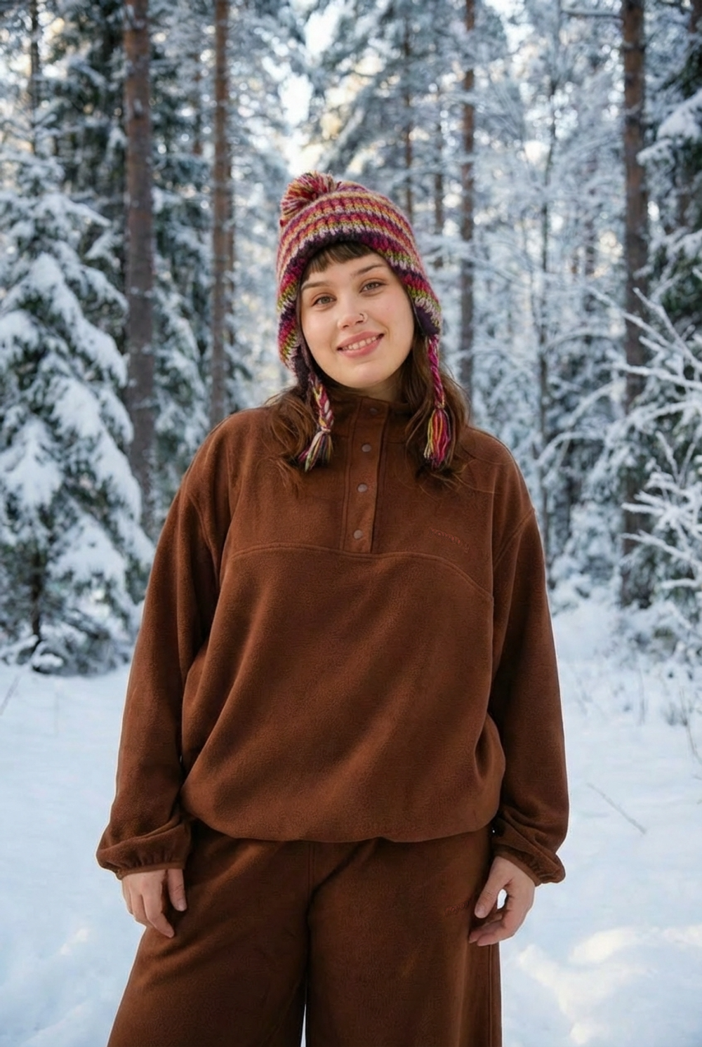 Флисовый свитшот с воротником-стойкой