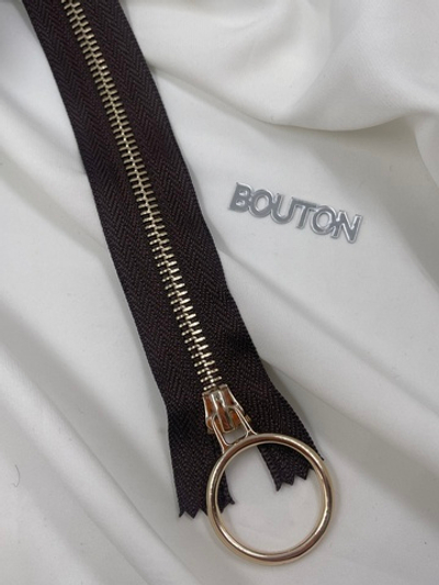 Молния темно-коричневая (темный шоколад ) с золотистым массивным кольцом