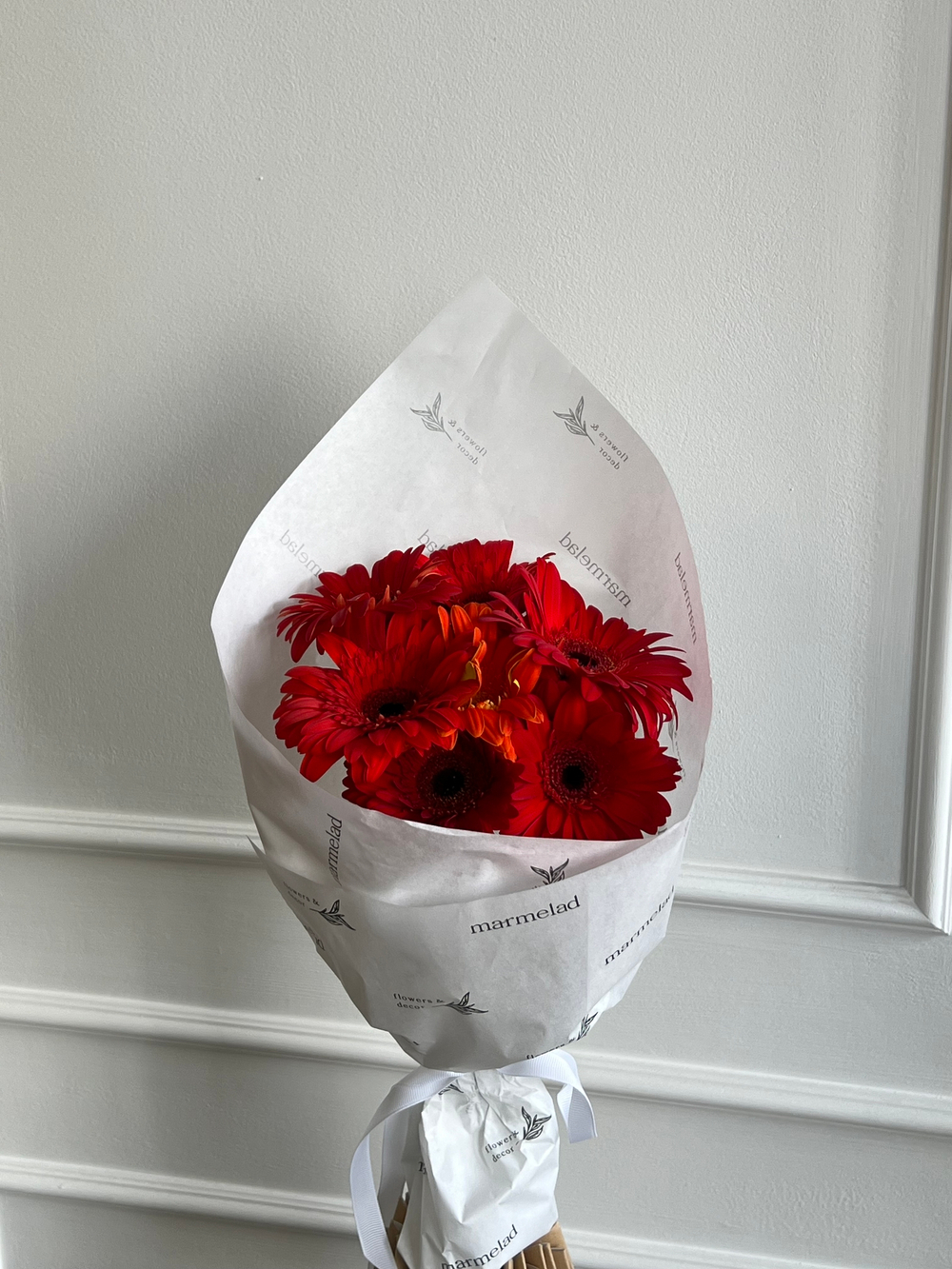 Кулек из гербер в розовом оттенке 7 шт