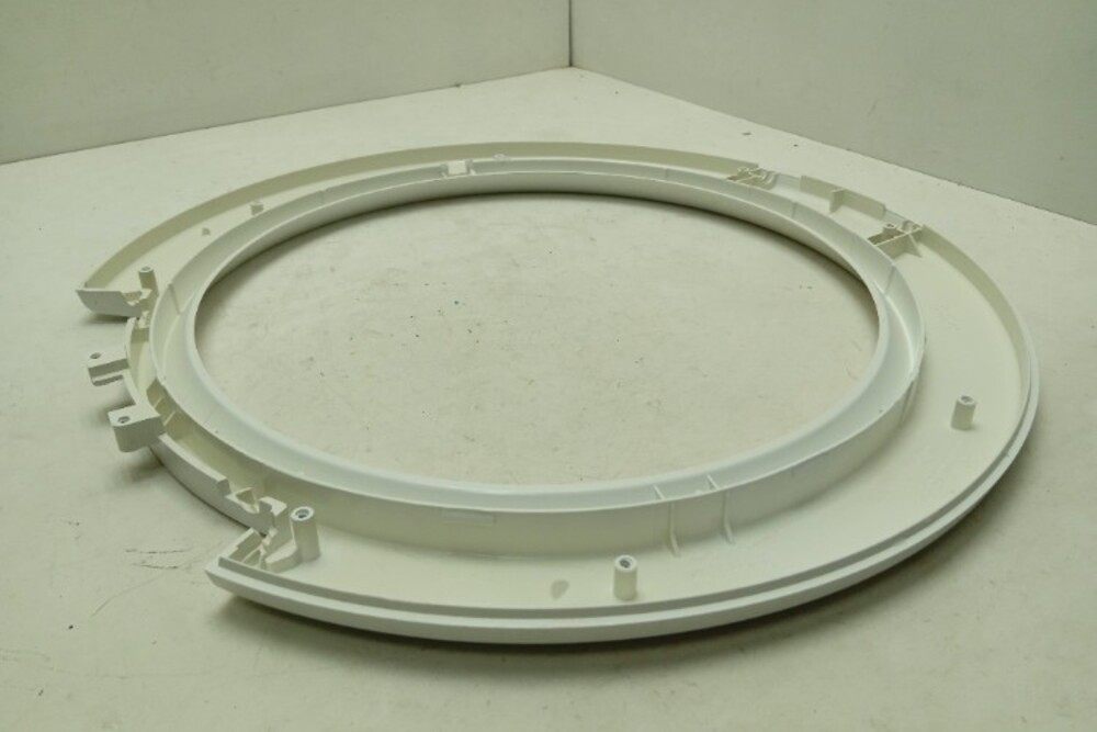 WLX20370CE кт161 Передний обод люка для стиральной машины Bosch 55000000030003 б/у