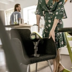 Karcher VC 6 Cordless ourFamily Pet вертикальный аккумуляторный пылесос 1.198-673.0