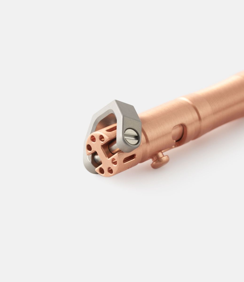 MecArmy TPX8 Copper — тактическая ручка из меди