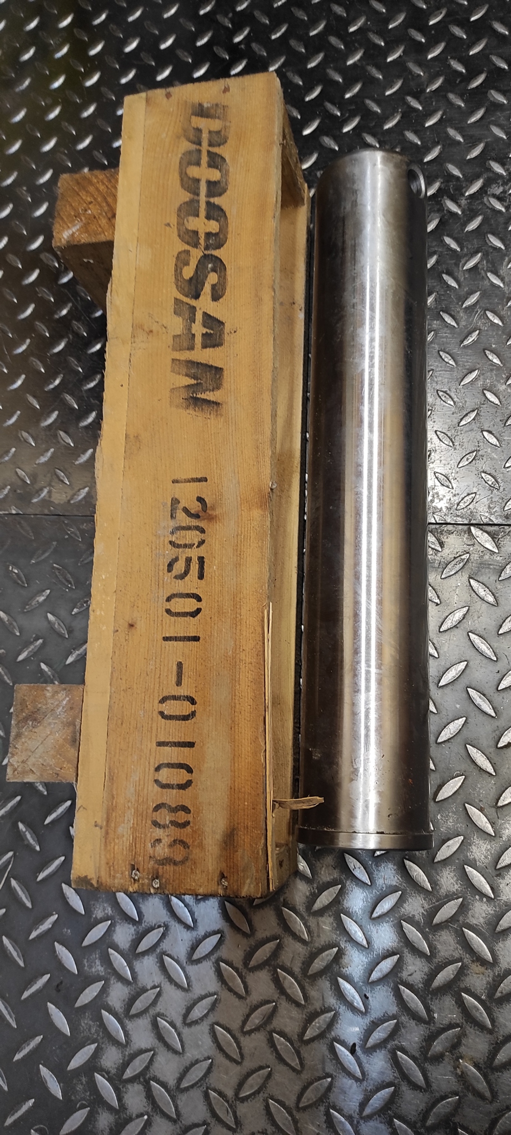 Палец 120501-01089