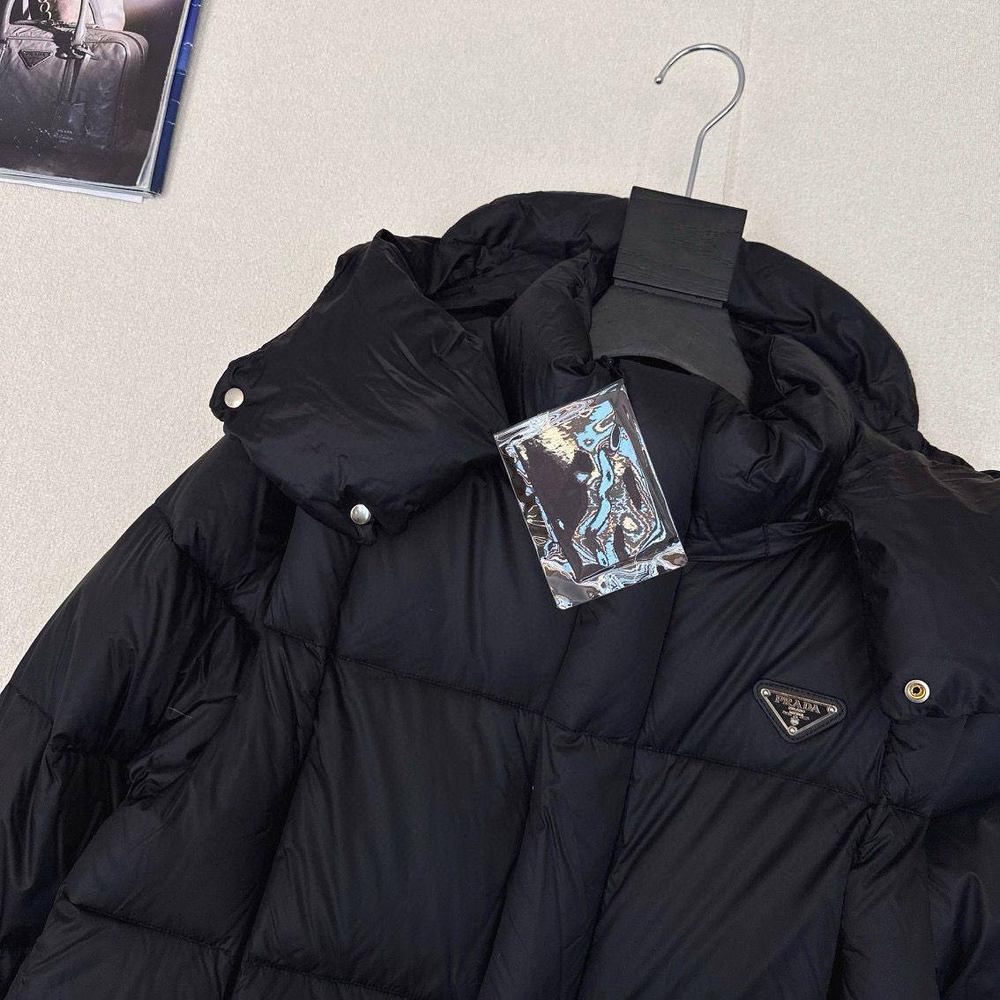 Пуховик Prada