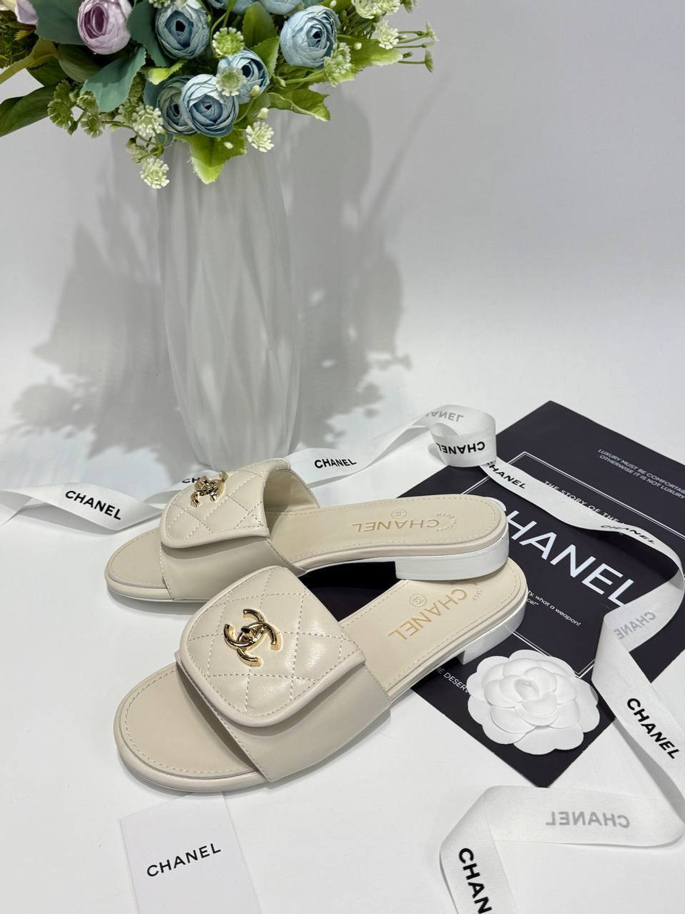Шлепанцы CHANEL