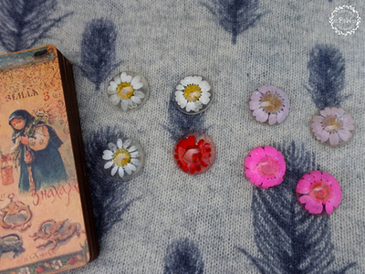 Магнит  "Льдинки и цветы"