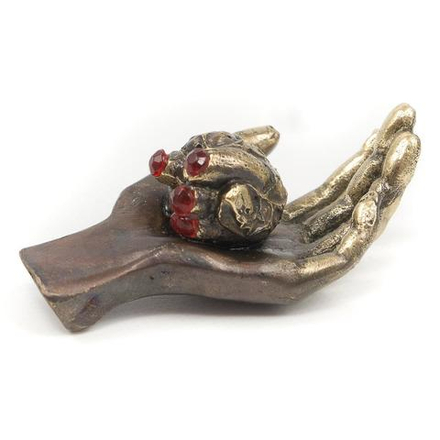 Сувенир фигурка "Рука с сердцем" из бронзы G 117207