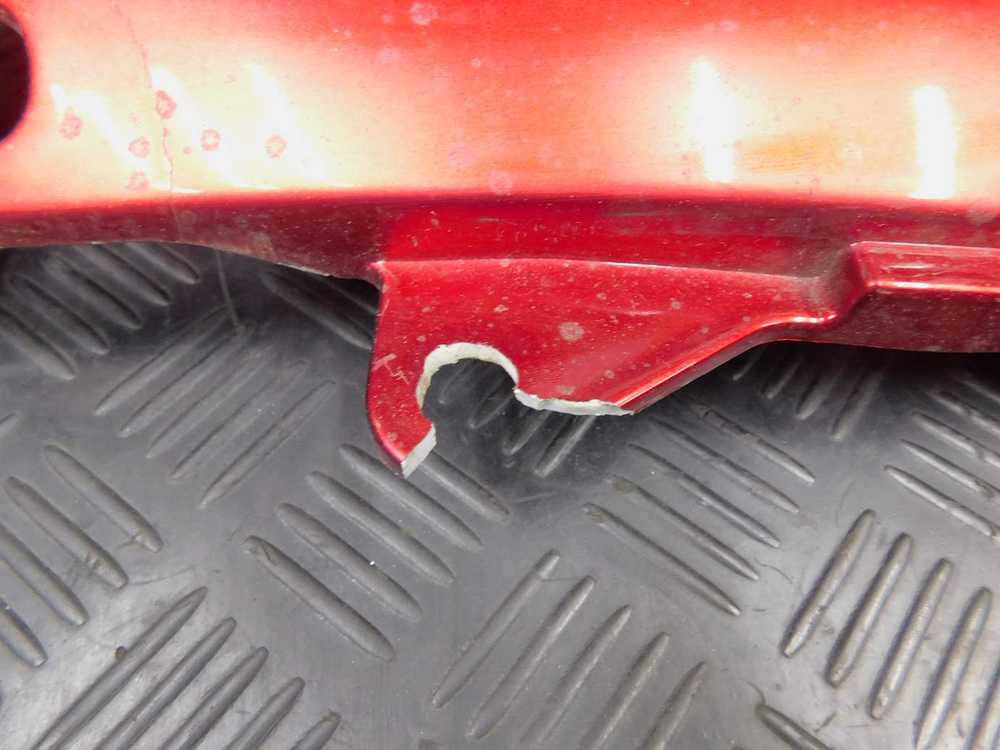 Пластик боковой правый Kawasaki ZZR 400 98 053067