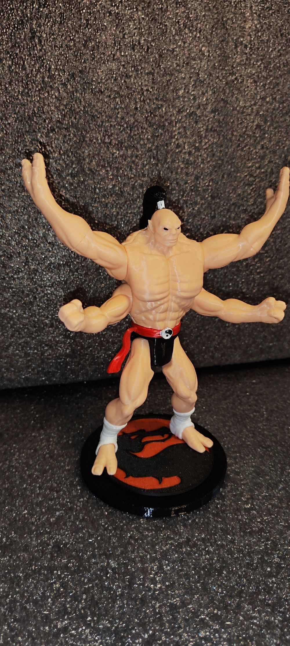 подвижная фигурка ,,Принц Горо,, Mortal Kombat, пластик, цвет телесный