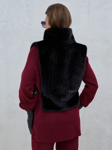 Черная манишка из эко-меха с завязками