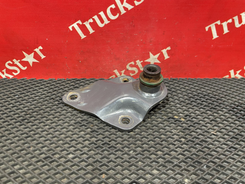 Кронштейн цилиндра подъема кабины