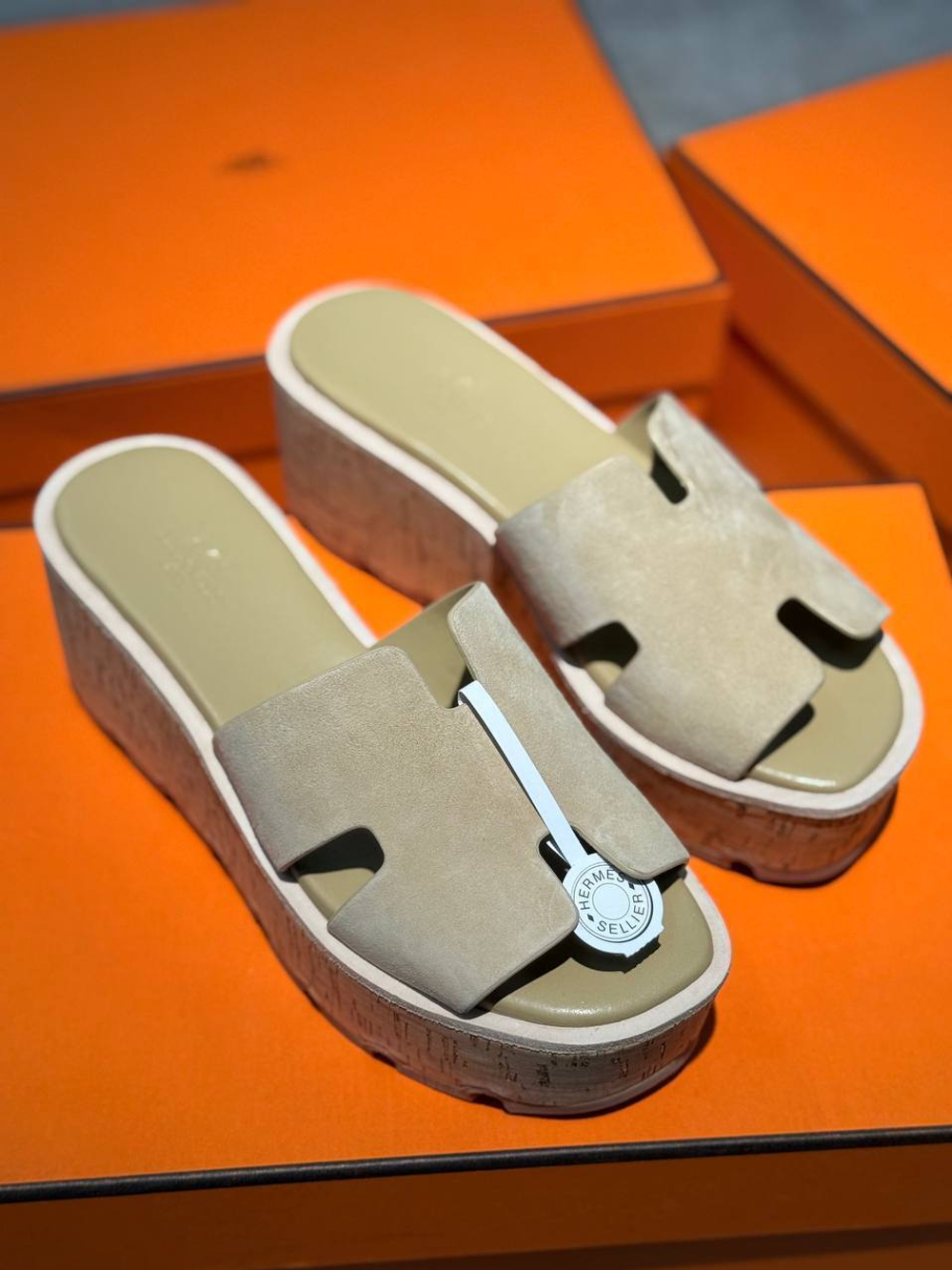 Шлепанцы Hermes