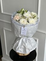 Букет сборный из хризантемы, альстромерии и ромашки