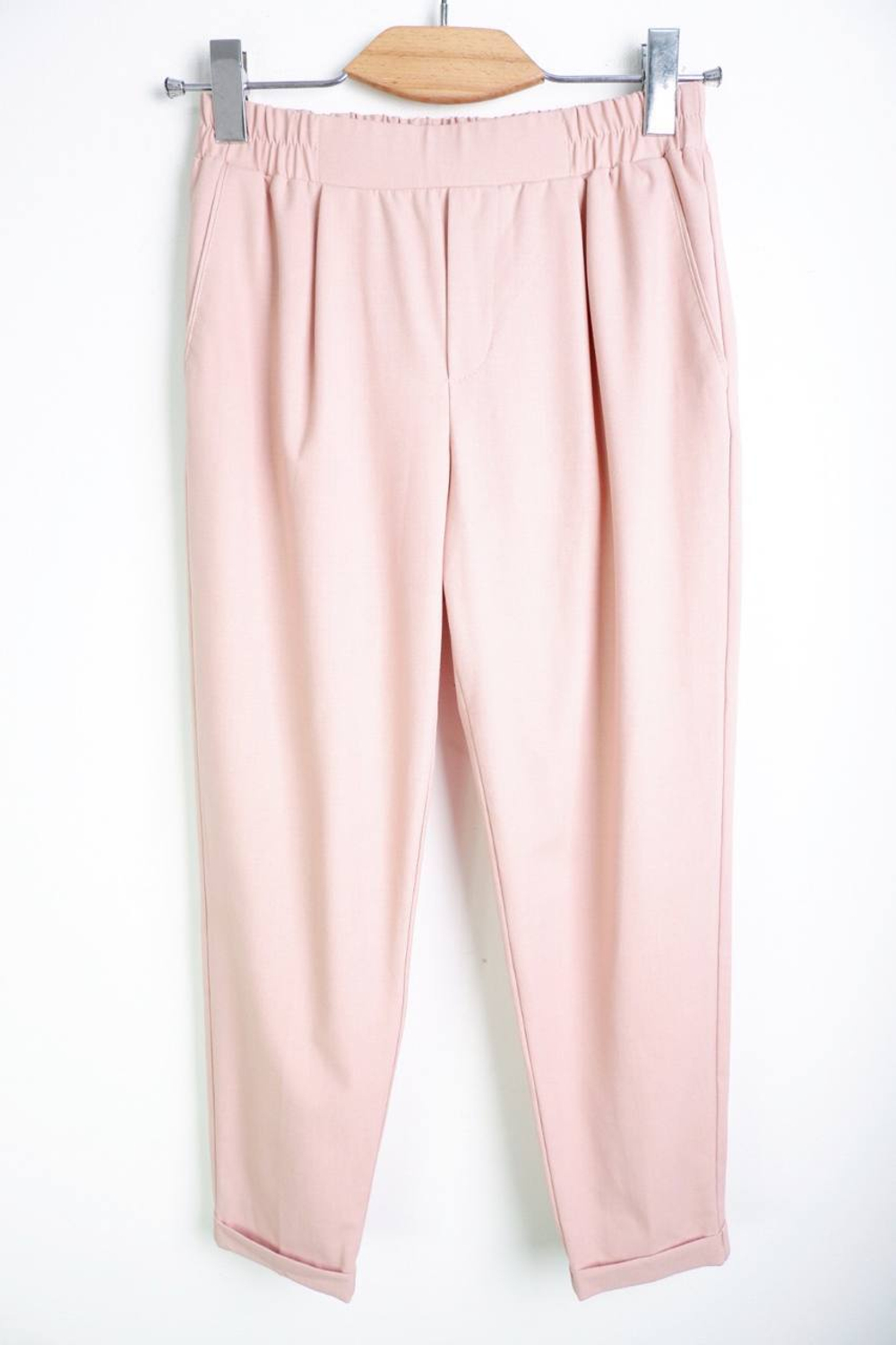 Брюки Bershka красивого цвета, маркировка S, визуально 44 размер