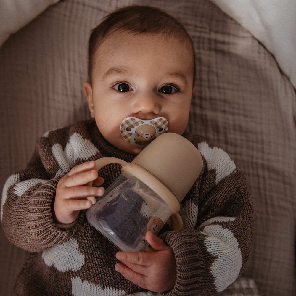 Бутылочка с ручками Suavinex Night Wild 150 мл коричневая, 6 мес+