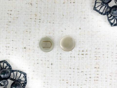 Пуговицы блузочные на ножке "карамелька", d 11 мм, бежевый