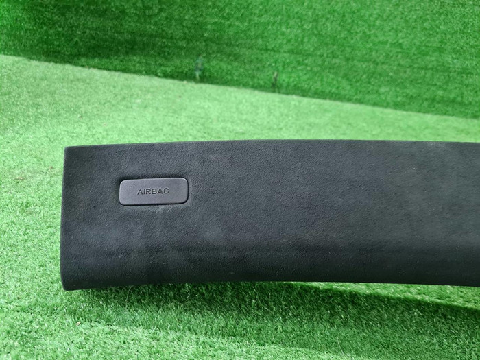 Накладка стойки левая Mercedes GLE V167 (18-н.в.)