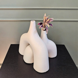 Ваза Narrow mouth wide body vase A