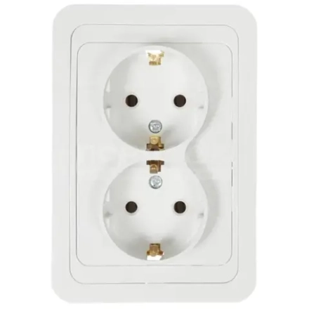 Розетка 2-я скрытой проводки с/з