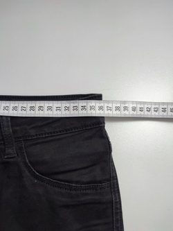 Джинсы базовые черные 44 размер