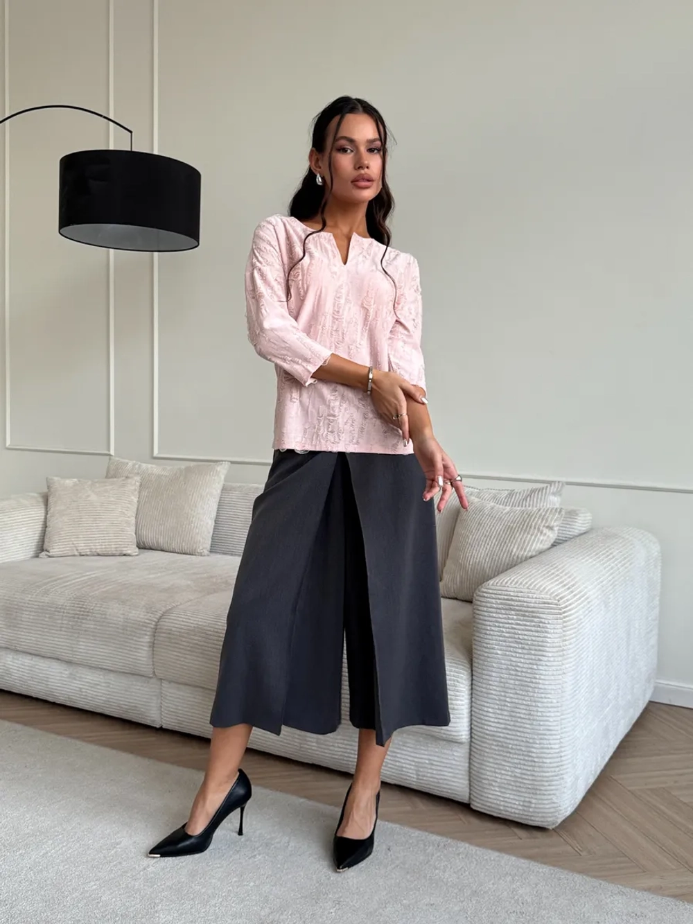 Блузка нарядная трикотажная офисная рукав 3 4