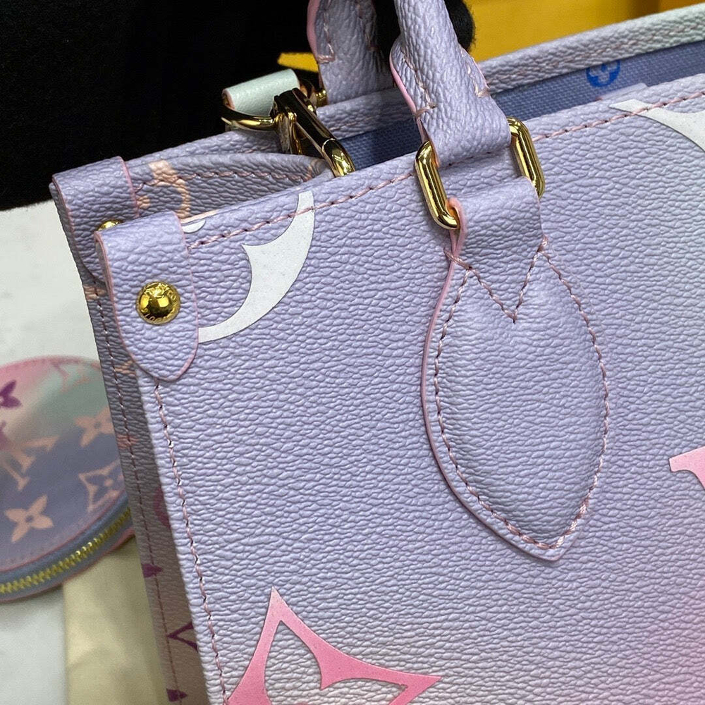 Louis Vuitton Onthego PM