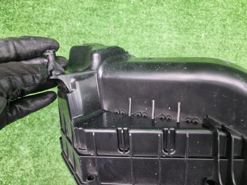 Корпус воздушного фильтра Volvo XC40 (2017-2022)