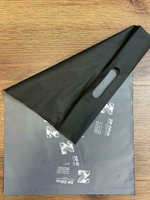 Пакет слайдер черный с одной полупрозрачной стороной и вырубной ручкой матовый 35*45 см 70 мкм