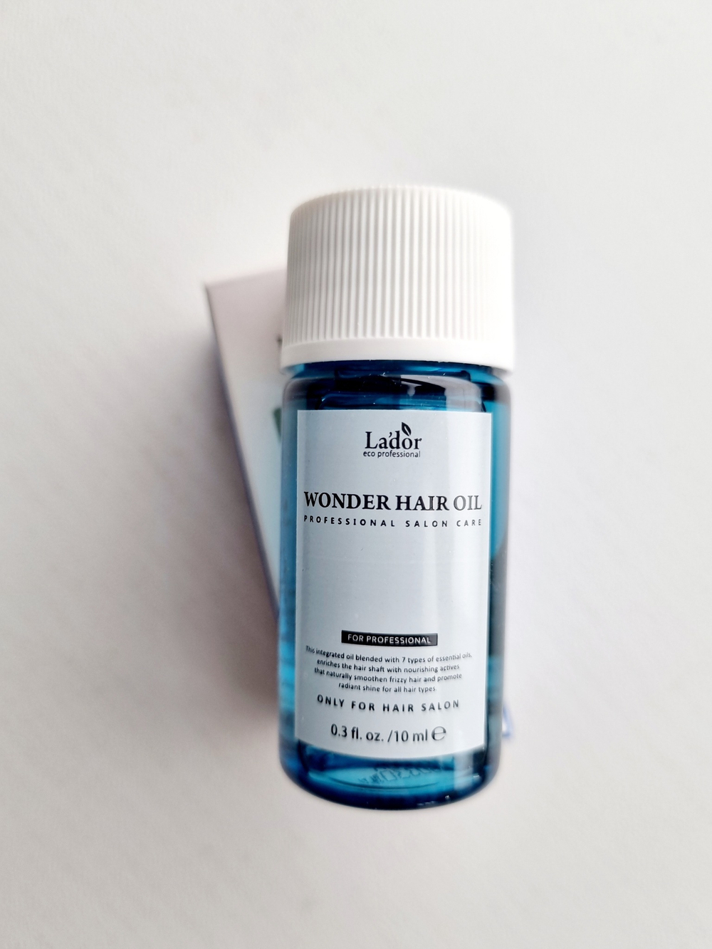 Увлажняющее масло для восстановления блеска волос Lador Wonder Hair Oil. 10 мл