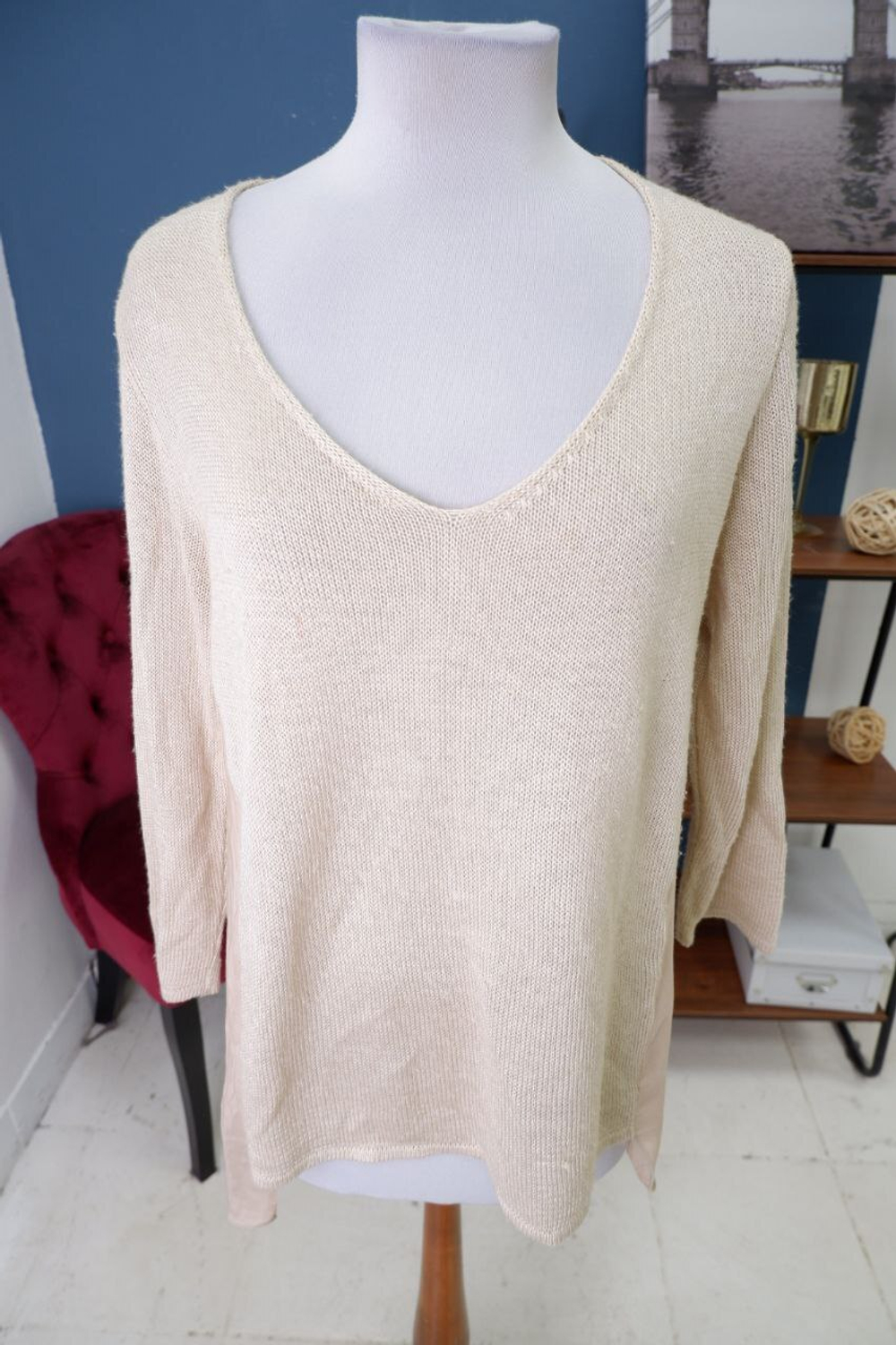 Джемпер бежевый 46 размер