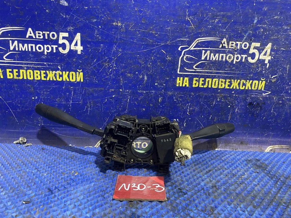Переключатель подрулевой NISSAN R'NESSA 2000