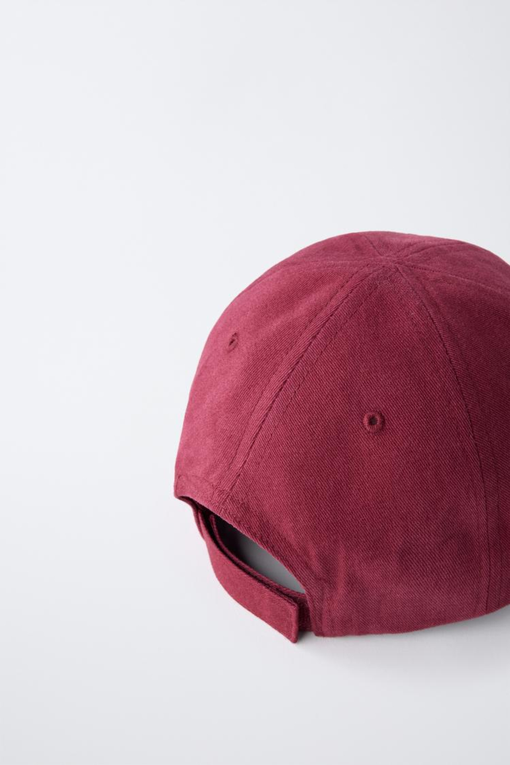 ZARA КЕПКА С ВЫШИТОЙ НАДПИСЬЮ, ЦВЕТ БУРГУНДСКОГО ВИНА