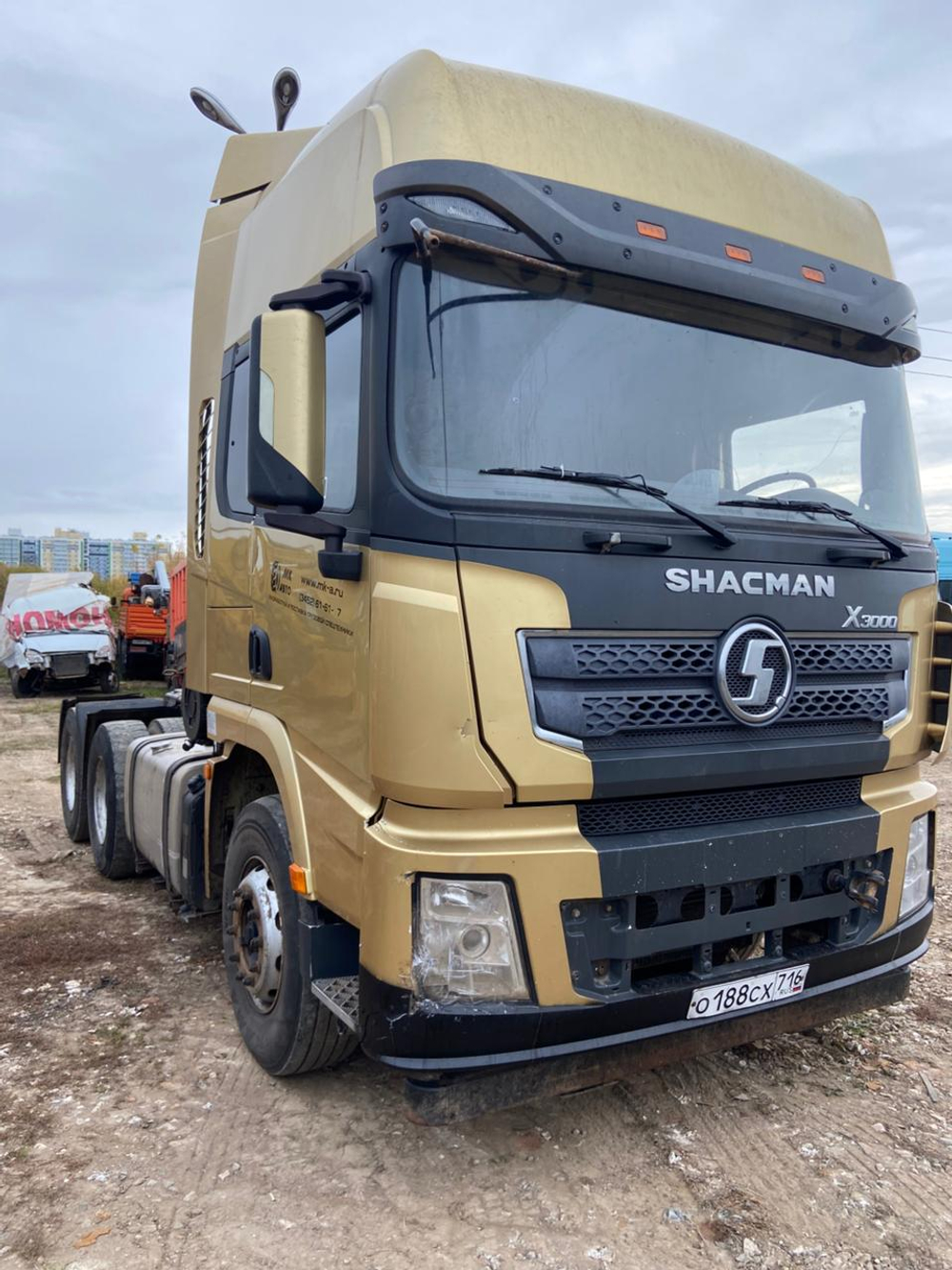 Shacman (Shaanxi) SX* 6x4 Седельный тягач SX42584W324C (Дизельный, 10,8 л, 441 л.с., МТ)