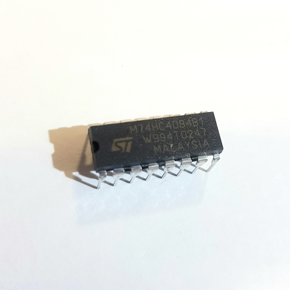 M74HC4094B1R, 8-и битный сдвиговый регистр-защелка с последовательным входом и параллельным выходом, [DIP-16]