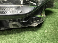 Фара правая Toyota C-HR (2019-2023) LED