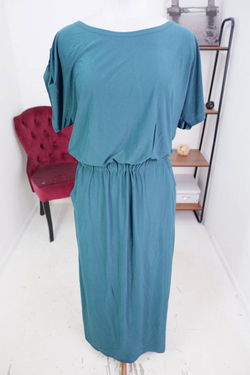 Платье Ю мода свободного кроя, визуально на 50 размер, новое