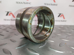 Втулка 707-76-65050