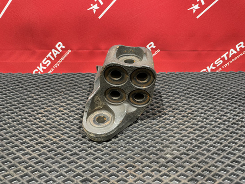 Кронштейн двигателя задний левый