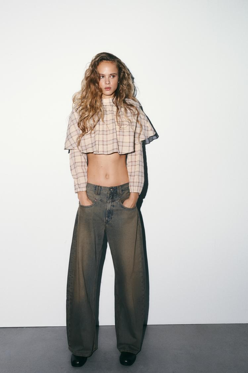 ZARA ТОП-НАКИДКА В КЛЕТКУ, ПЕСОЧНЫЙ/СИНИЙ