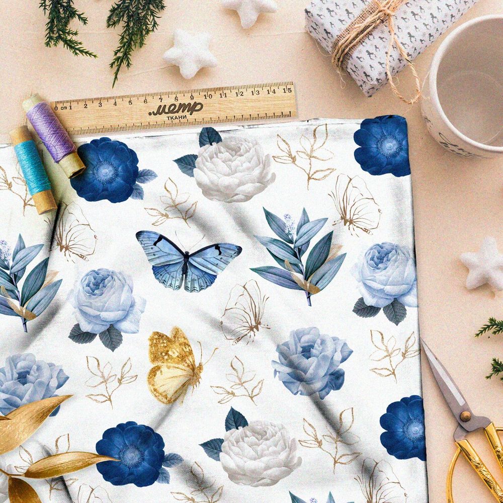 Ткань блэкаут голубые и золотые бабочки и розы