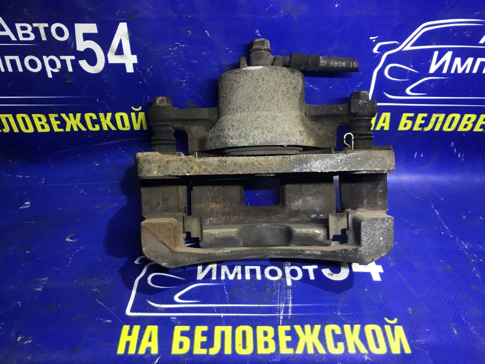 Суппорт тормозной передний правый SUZUKI SX4 2010