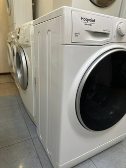 Стиральная машина Hotpoint-Ariston RST 602 Б/У фронтальная 6 кг до 1000 обор/мин