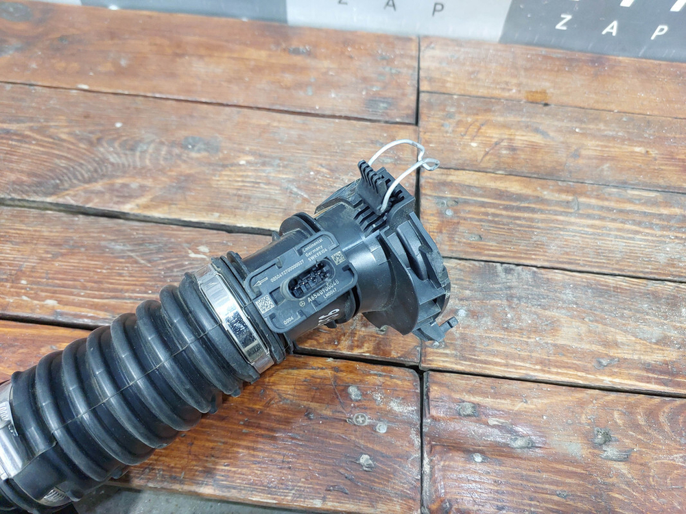 Патрубок с расходомером Mercedes S (W222) 13-20 Б/У Оригинал A6540904200