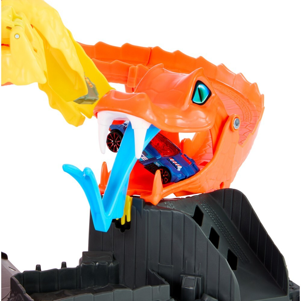 Hot Wheels - Крутящаяся пицца Спиральный автотрек Атака Кобры + машинка HTN81 / артикул   HTN81  / GTIN 194735195121