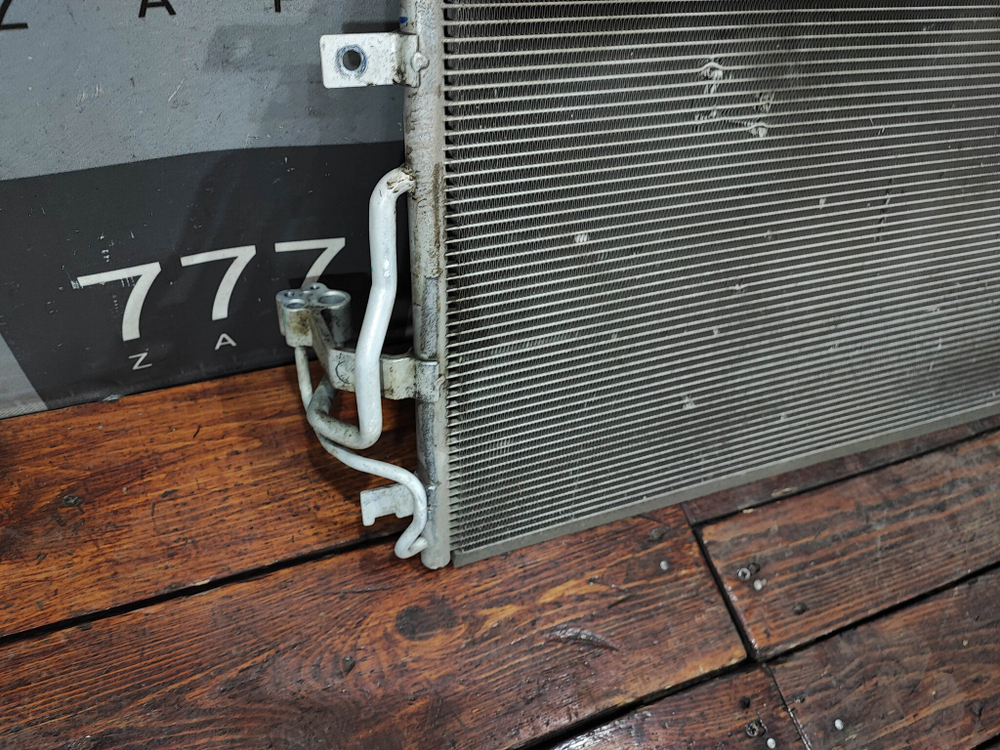 Радиатор кондиционера Geely Coolray 19-нв Б/У Оригинал 8010054000