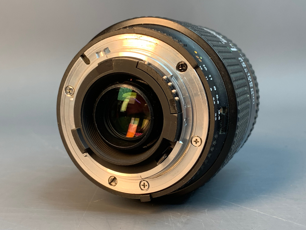 Nikon 28-105mm 3.5-4.5D AF Zoom-Nikkor
