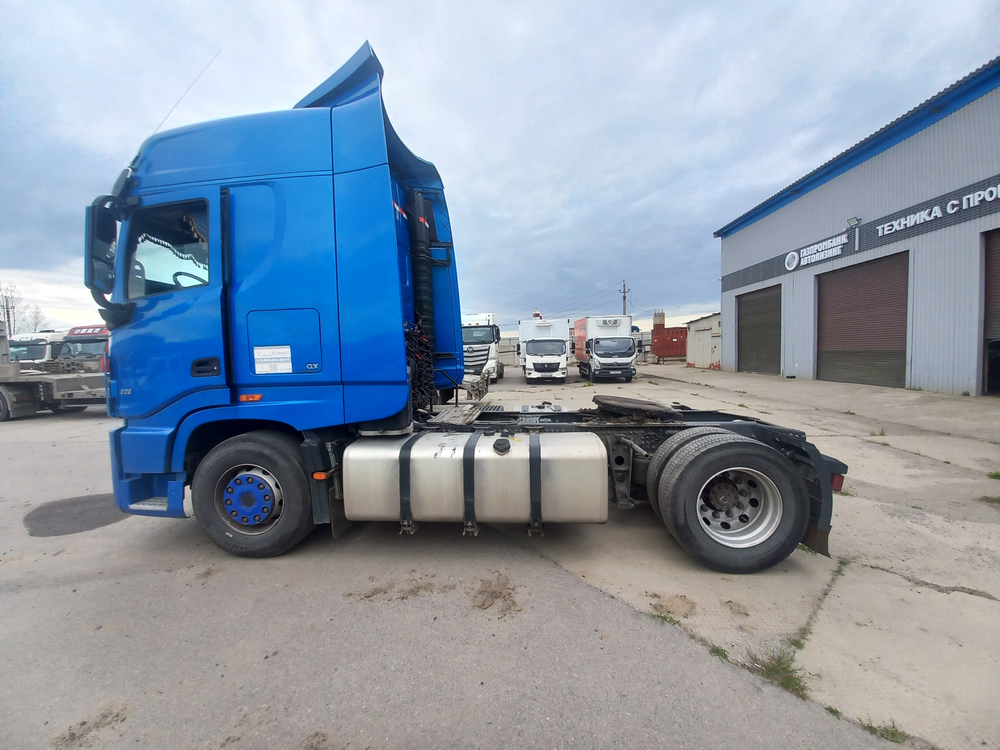 DongFeng GX 4x2 Седельный тягач D111A (Дизельный, 13,5 л, 518 л.с., АТ)