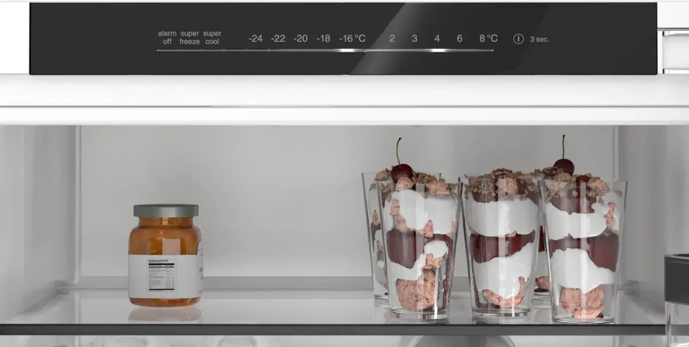 Встраиваемый двухкамерный холодильник Bosch KIN96SFD0