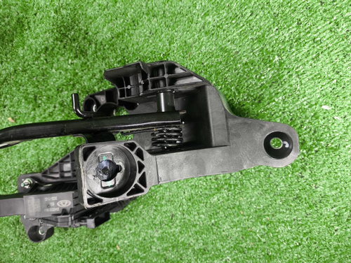 Педаль Omoda C5 (2022-н.в.)