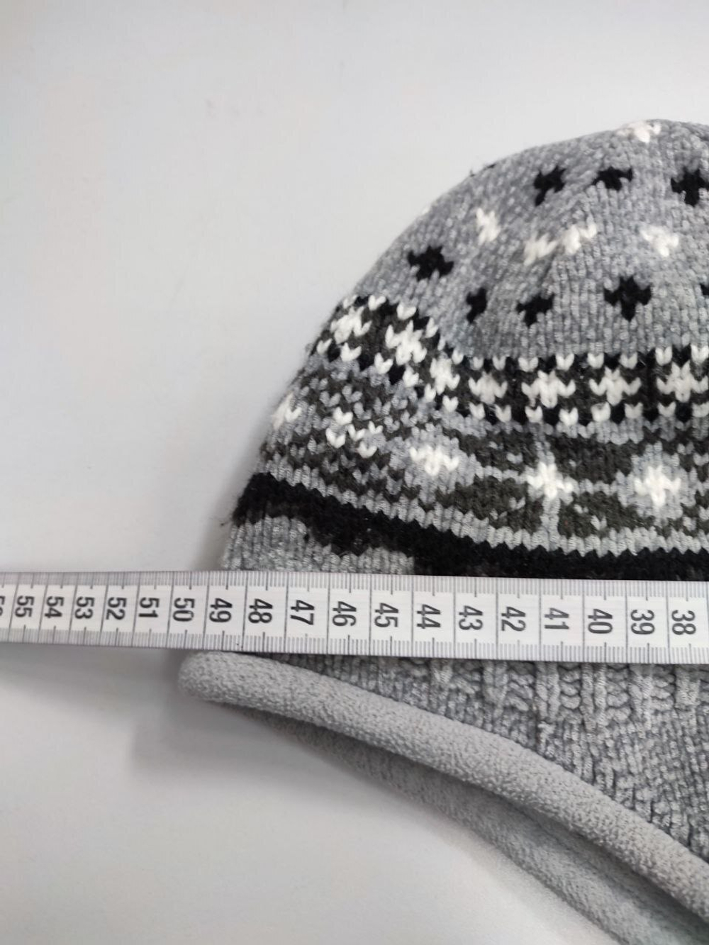 Шапка зимняя с узором